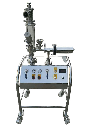 實(shí)驗(yàn)室中小型<a href=http://www.shxnyz.cn/chanpin/27.html target=_blank class=infotextkey>氣流粉碎機(jī)</a>